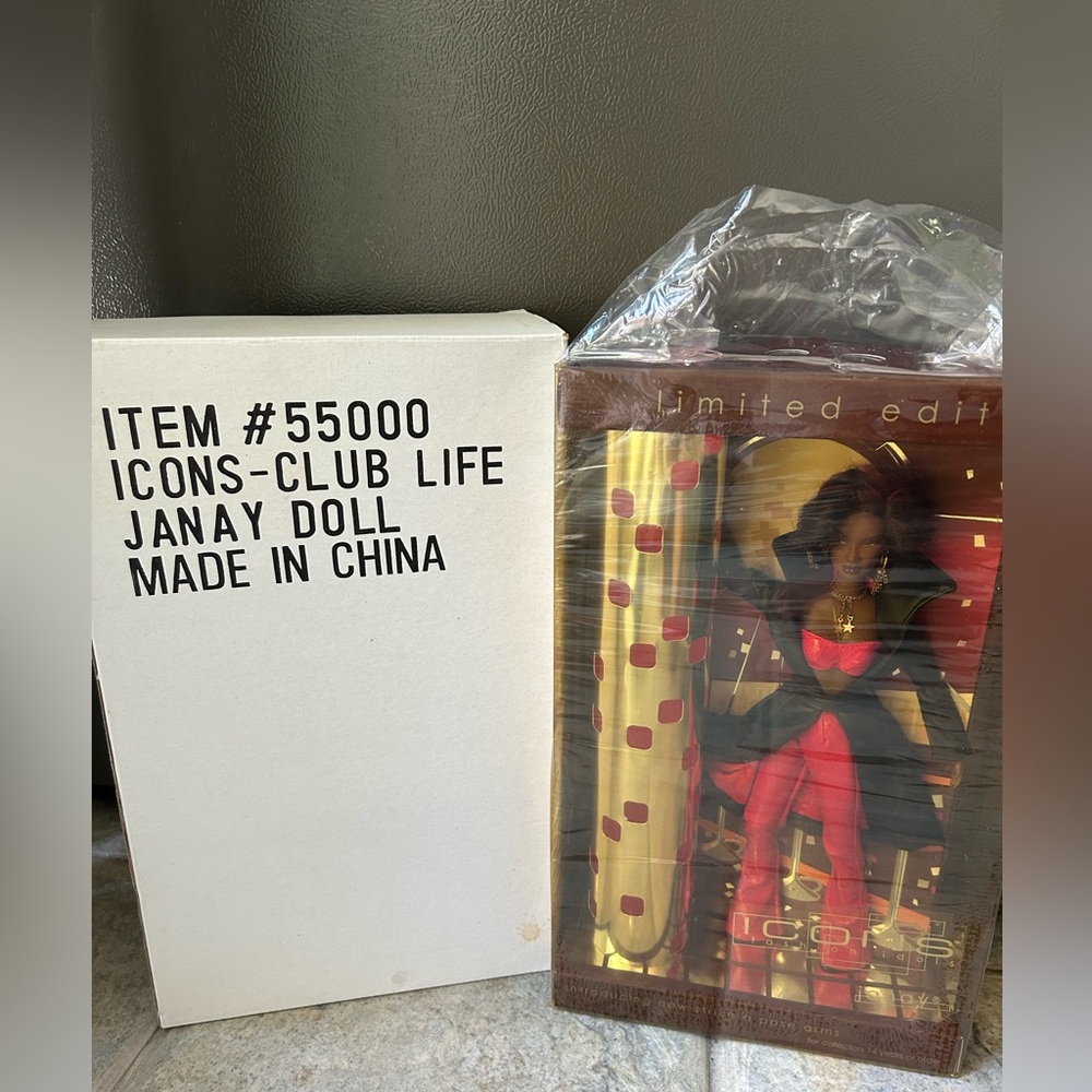 Limited Edition Integrity Toys Jason Wu Icons Janay Club Life Doll #55000
